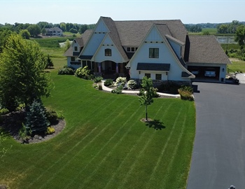 Prior Lake Lawn Care: Transforming Estate Turf Quality