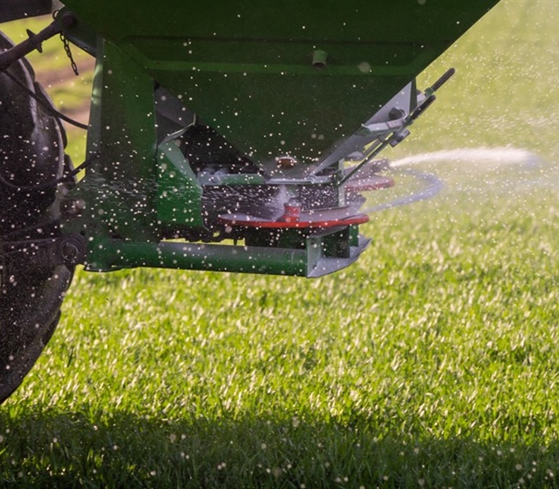The Ultimate Guide to Lawn Fertilization: When, How, and Why?